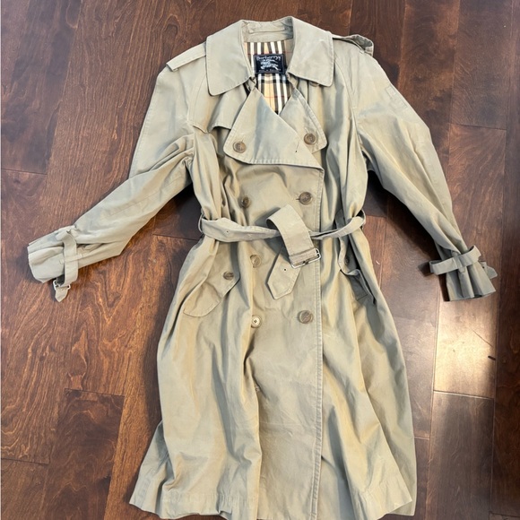 Vintage Burberry Classic Beige Trench Coat